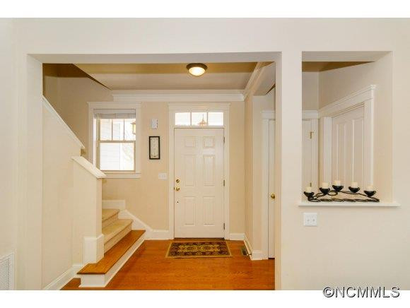 407 Mountain Wasp Drive - Photo 3