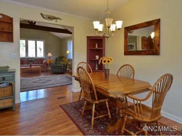 240 Kingswood Drive - Photo 5