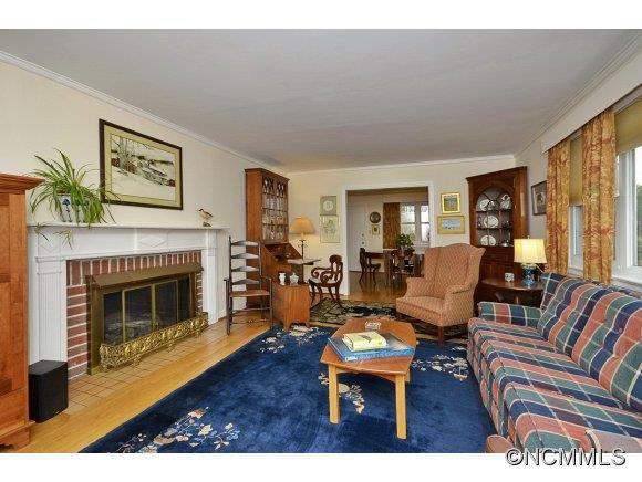 129 Midland Drive - Photo 2