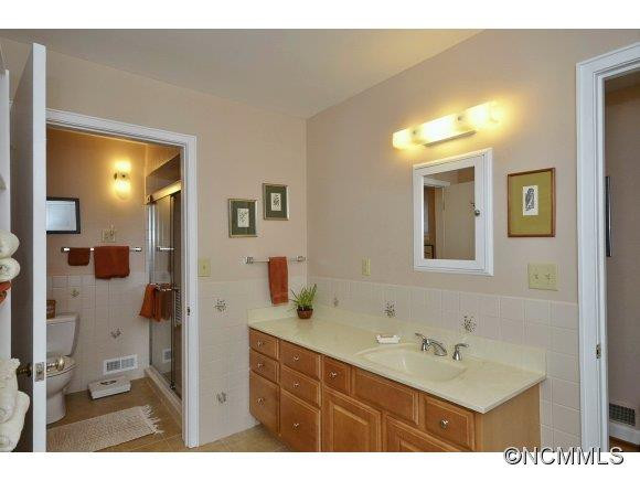 129 Midland Drive - Photo 14