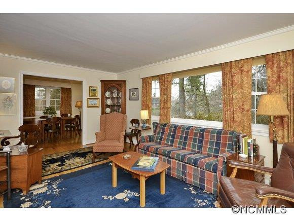 129 Midland Drive - Photo 4
