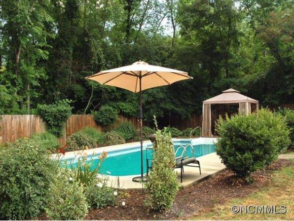 3 LAVENDER LN - Photo 13