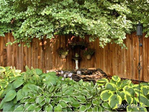 3 LAVENDER LN - Photo 9