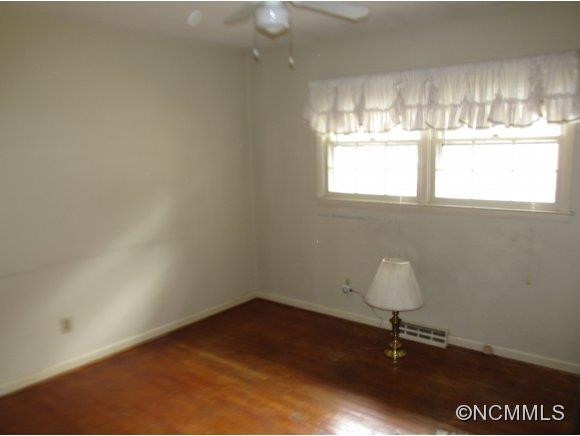 14 Mayfair Drive - Photo 9