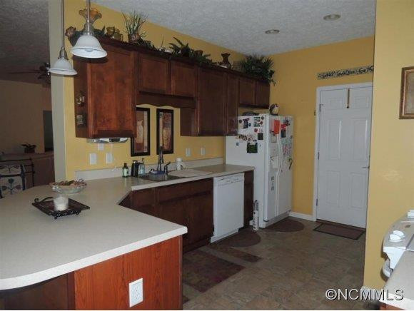 685 Lattimore Road - Photo 5