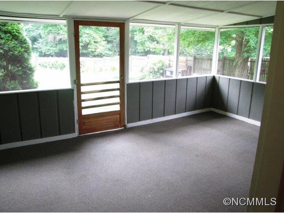 113 Crystal Spring Drive - Photo 11