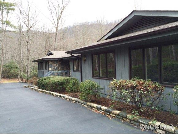 1236 Campbell Drive