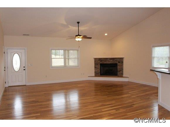 10 Shady Bluff Lane - Photo 4
