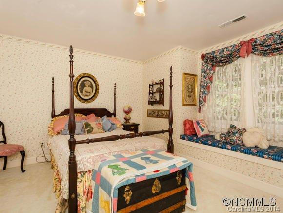 374 E Sondley Dr - Photo 13