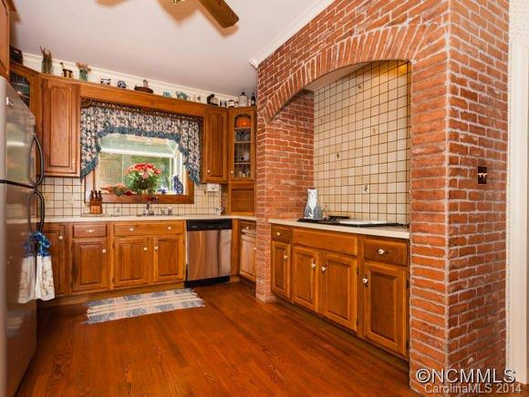 374 E Sondley Dr - Photo 5