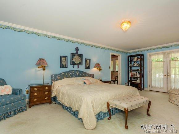 374 E Sondley Dr - Photo 9