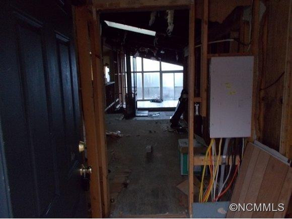 175 McMillan - Photo 2