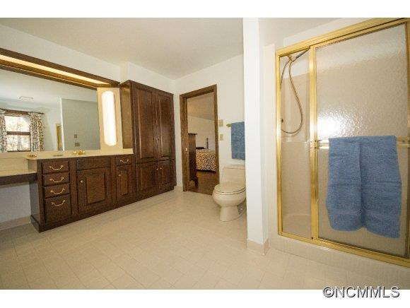 216 ESTATE DRIVE - Photo 15