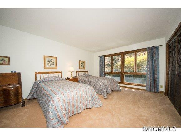 216 ESTATE DRIVE - Photo 19