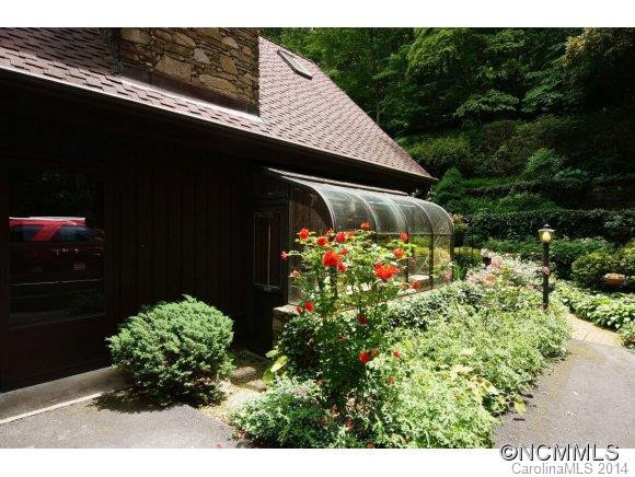 216 ESTATE DRIVE - Photo 22