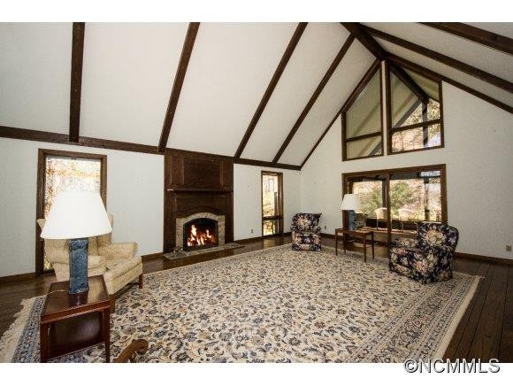 216 ESTATE DRIVE - Photo 4