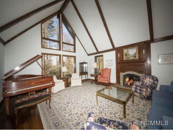 216 ESTATE DRIVE - Photo 5