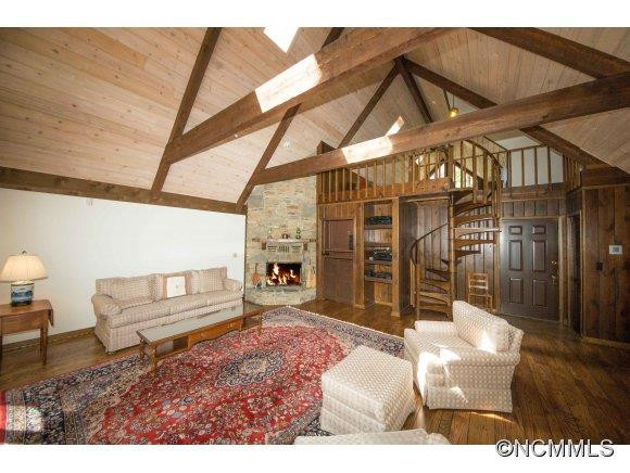 216 ESTATE DRIVE - Photo 7