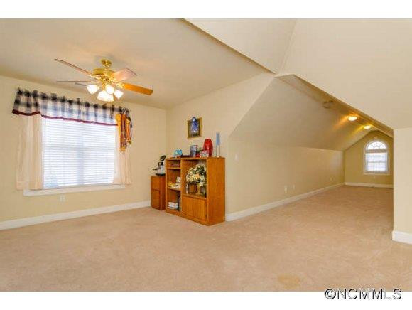 16 Bainbridge Court - Photo 18