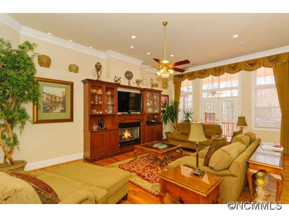 16 Bainbridge Court - Photo 3
