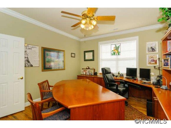 16 Bainbridge Court - Photo 10