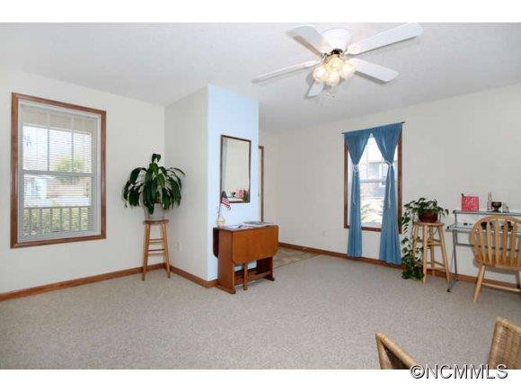 118 Savannah Woods Court - Photo 4