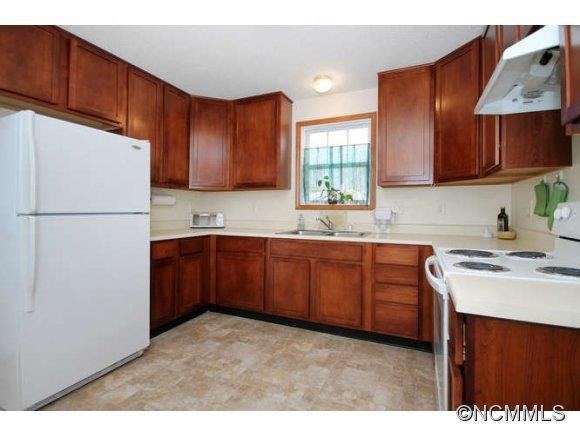 118 Savannah Woods Court - Photo 6