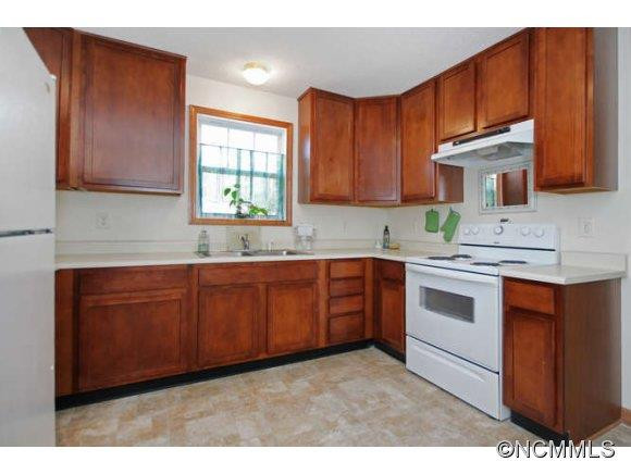 118 Savannah Woods Court - Photo 7