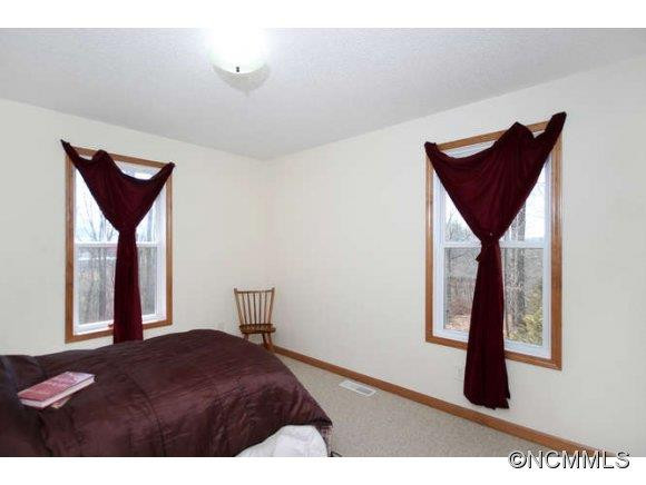 118 Savannah Woods Court - Photo 10