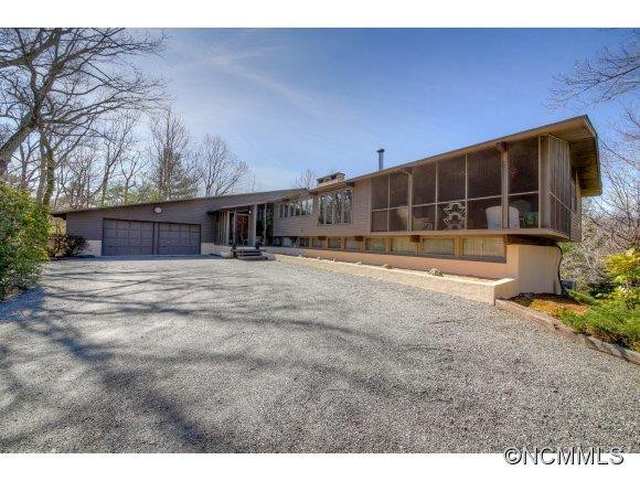 200 Thoroughbred Lane