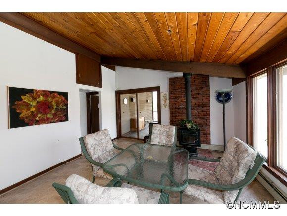 200 Thoroughbred Lane - Photo 13