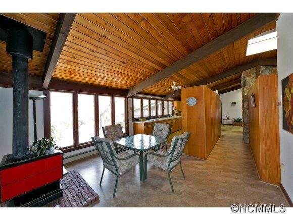 200 Thoroughbred Lane - Photo 14