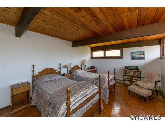200 Thoroughbred Lane - Photo 22