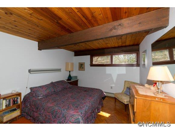 200 Thoroughbred Lane - Photo 23