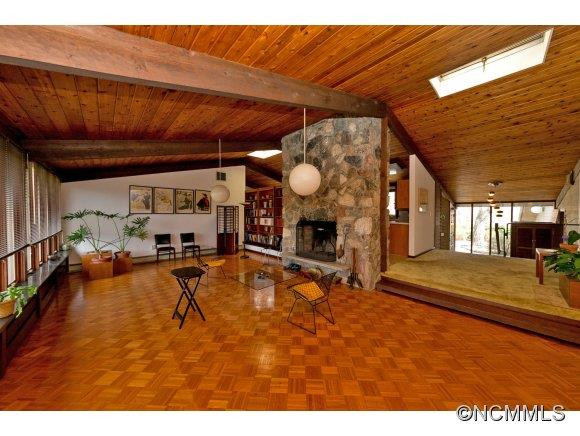 200 Thoroughbred Lane - Photo 7