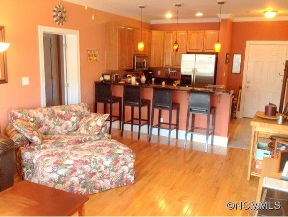 155 S. Lexington Avenue #407