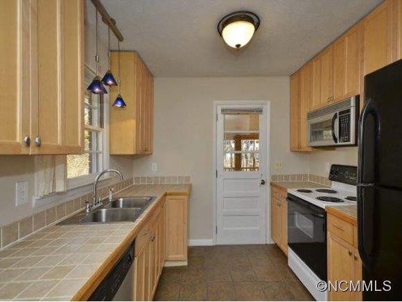 44 MCDONALD ROAD - Photo 6