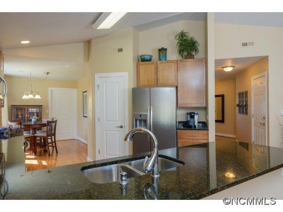 104 Fox Trot Path - Photo 4