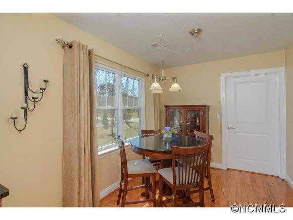 104 Fox Trot Path - Photo 5