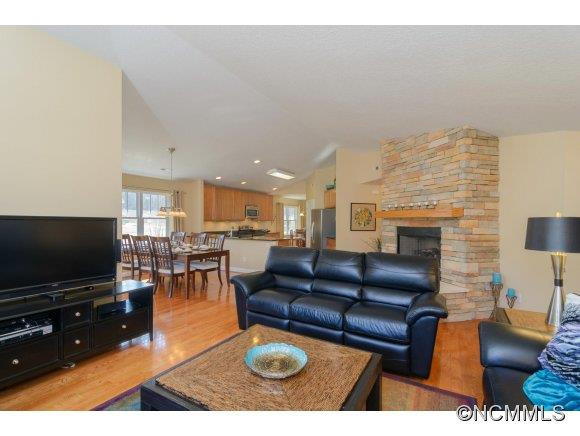 104 Fox Trot Path - Photo 10