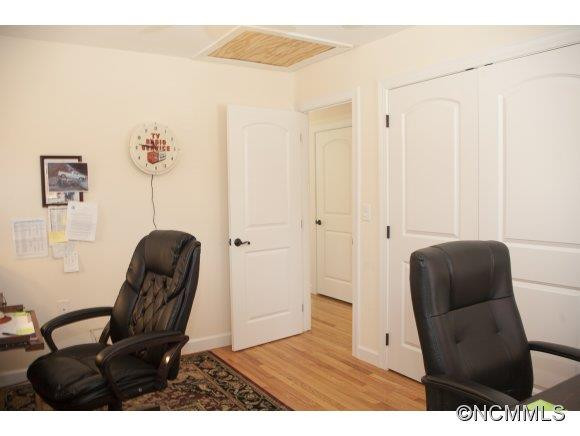 186 Aurora Drive - Photo 11