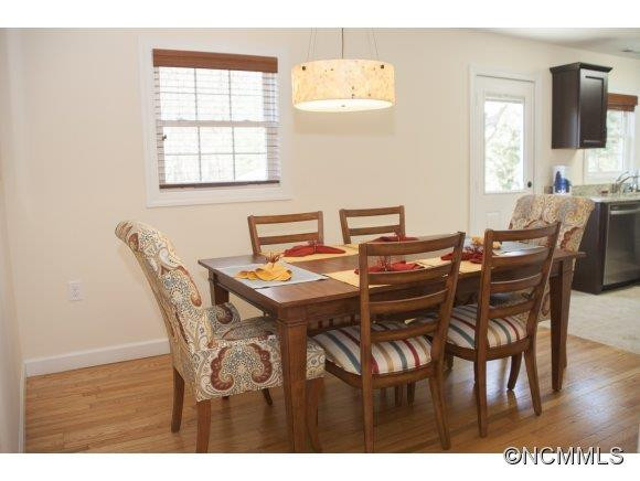 186 Aurora Drive - Photo 4