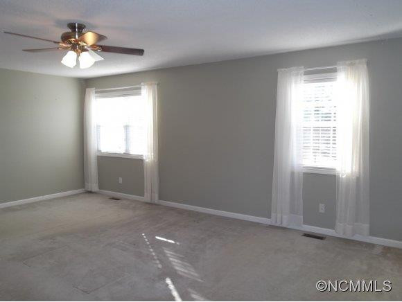 40 Burgin Way - Photo 8