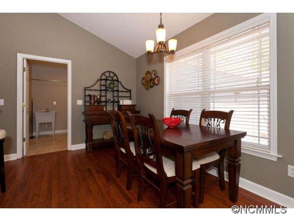 98 Spicebush Court - Photo 5