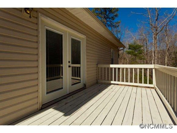 39 LITTLE HUNGRY CREEK LANE - Photo 18