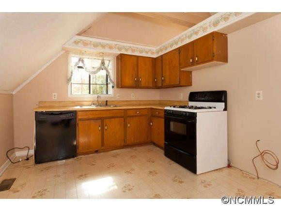 39 LITTLE HUNGRY CREEK LANE - Photo 6