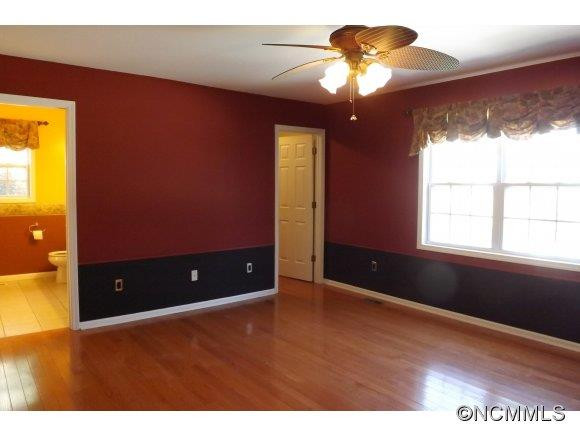 402 Winding Creek Drive - Photo 5
