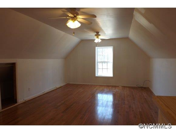 402 Winding Creek Drive - Photo 8