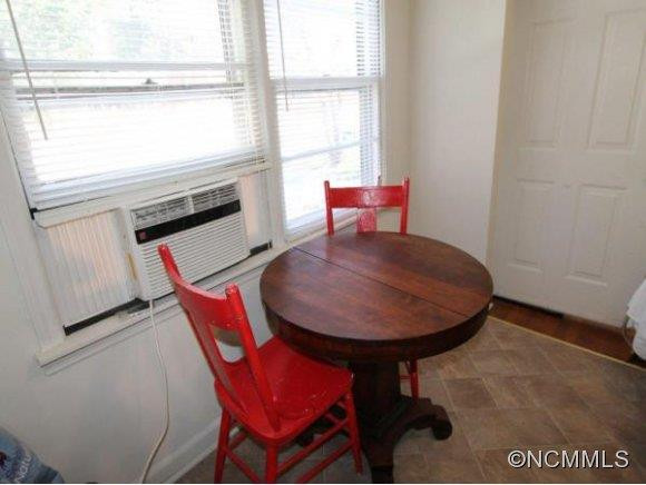 186 EDGEWOOD RD - Photo 5