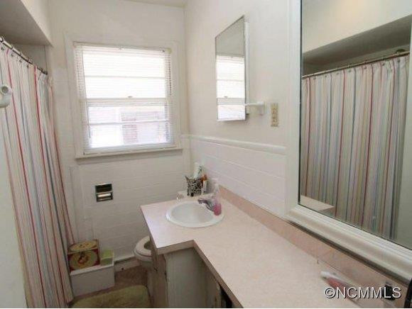 186 EDGEWOOD RD - Photo 8